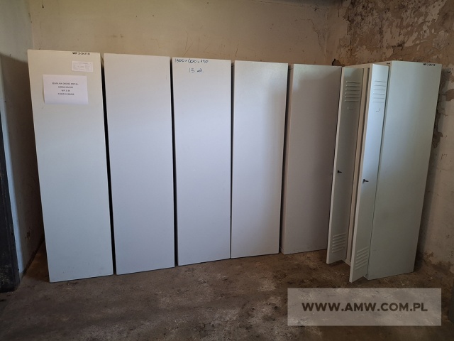 Sprzęt kwaterunkowy - pakiet zawierający 28 poz. asort. (wg oddzielnego wykazu), w tym m.in.: szafy na odzież metalowe, łóżka koszarowe, regały magazynowe metalowe itp. 